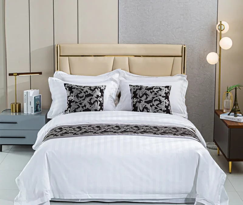 Вы ищете роскошный и удобный комплект постельного белья для вашего отеля??