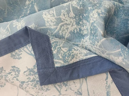 Embracing Comfort and Style: Waterproof Outdoor Throw Blankets